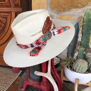 Charlie 1 Horse Navajo Hat